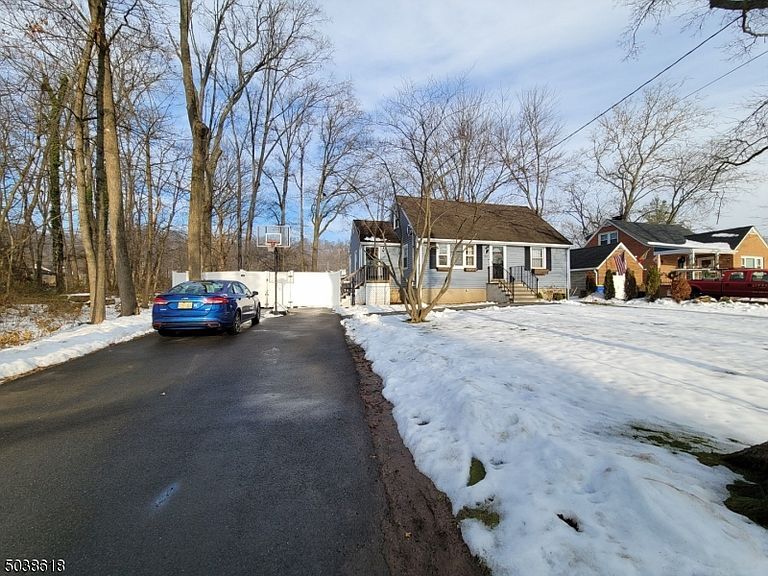 Primary Photo - 92 Greenbrook Rd