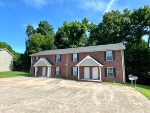 Building Photo - 513 Peachers Ridge Rd