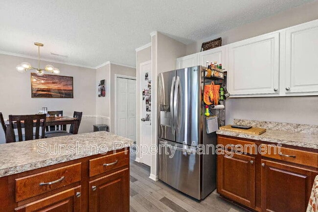 Foto del edificio - 5120 Glenwood Way