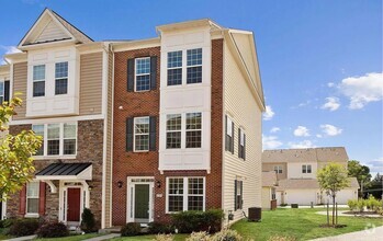 Building Photo - 2725 Egret Way