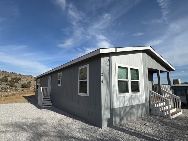 Building Photo - 315 Gerdes Ave