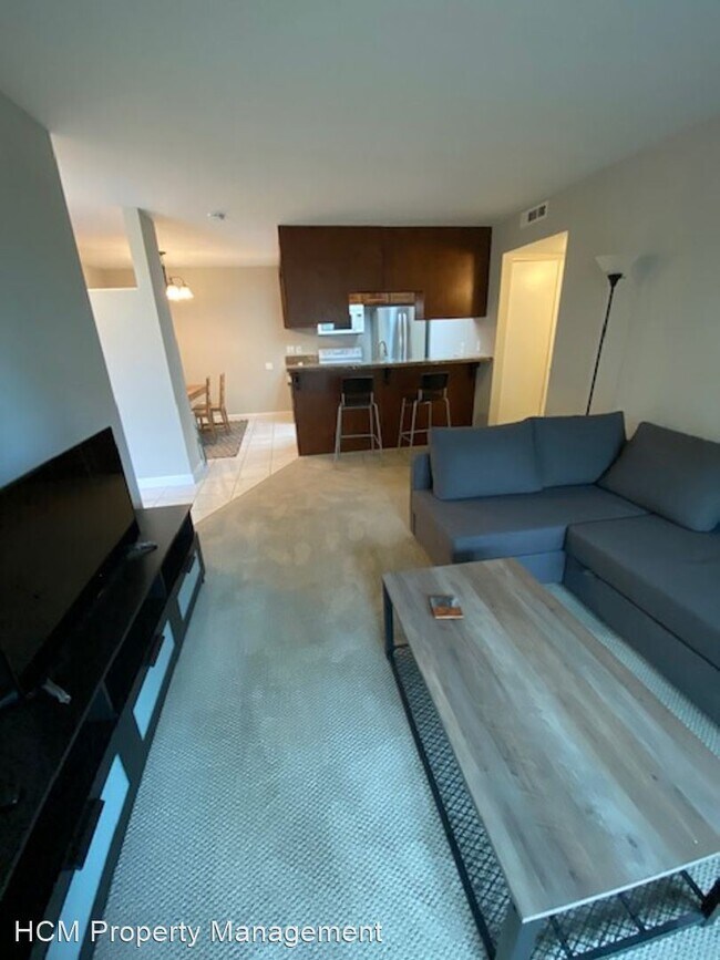 Foto del edificio - 2 br, 1 bath House - 22011 Rimhurst Drive ...