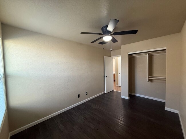 Building Photo - 2485 Armour Ave