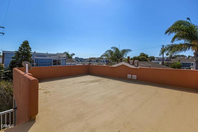 Foto del edificio - 349 Melrose Dr