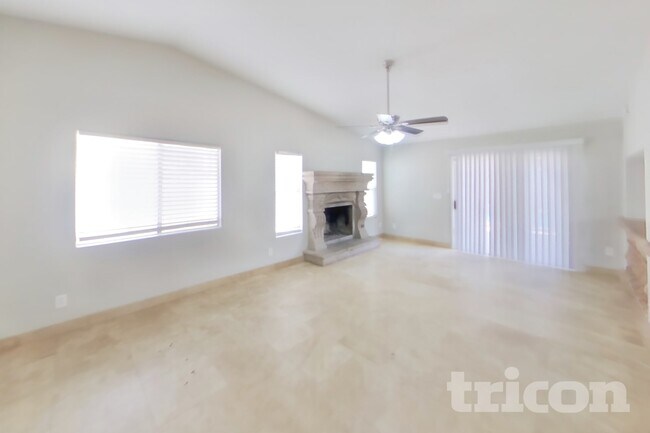 Building Photo - 4775 W Morrow Dr