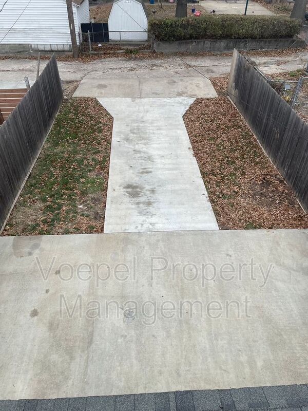 Foto del edificio - 517 Splitlog Ave