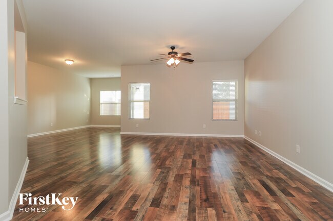 Foto del edificio - 109 Caledonian Cir