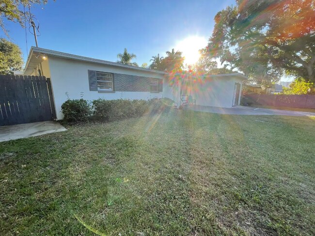 Building Photo - 4508 W Ballast Point Blvd