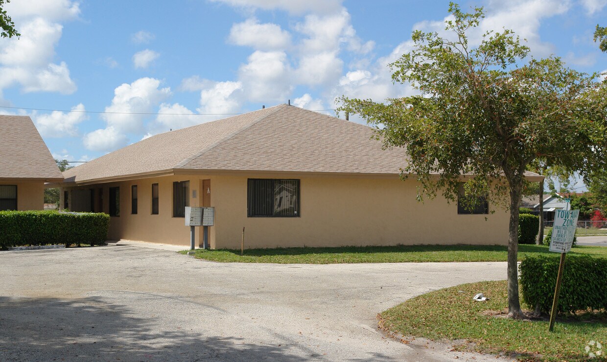 Foto del edificio - 350 NW 10th St