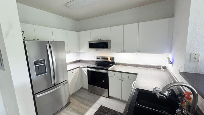 Foto del edificio - The Grande Downtown - REMODELED 1 Bedroom Available for rent NOW!