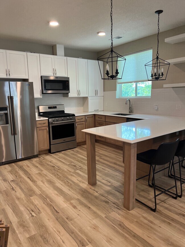 Cocina y comedor - 1116 Traul Ave