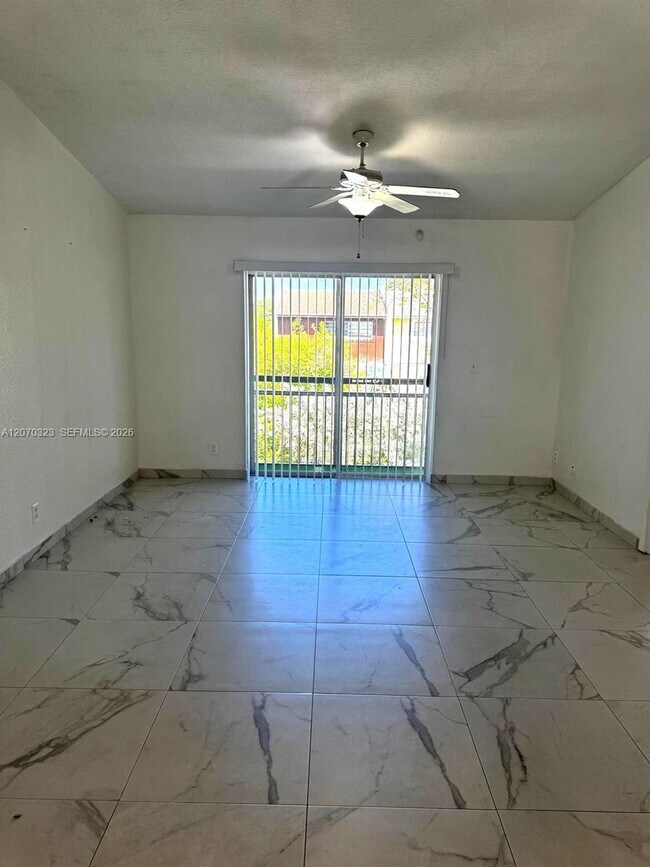 Foto del edificio - 3656 NW 91st Ln