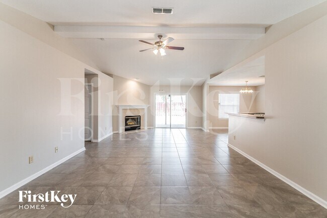 Foto del edificio - 12305 Woodstone Terrace