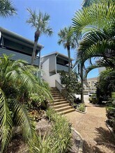 Building Photo - 1555 Tarpon Center Dr