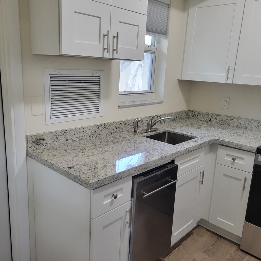 new granite counter tops - 2031 NE 56th St