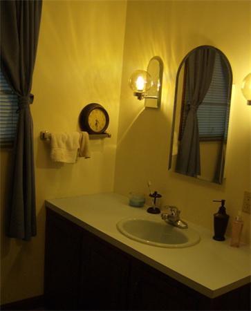 Building Photo - 2 bedroom in Rochester MA 02770