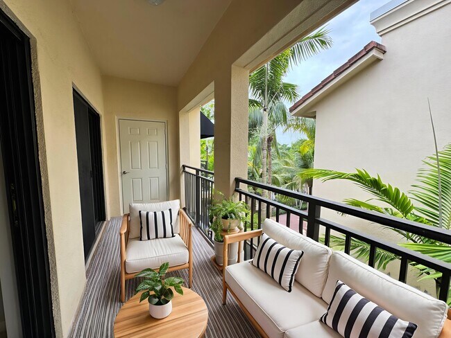 Foto del edificio - 4907 Midtown Ln