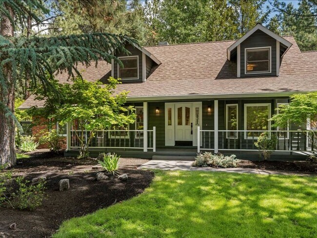 Foto del edificio - Gorgeous, expansive home in gated community!