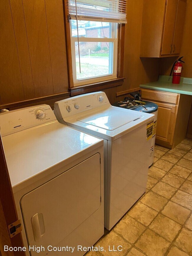 Foto del edificio - 3 br, 2 bath House - 188 Longvue