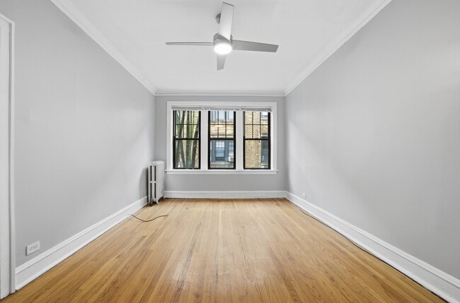 Foto del edificio - 2336 W Addison St