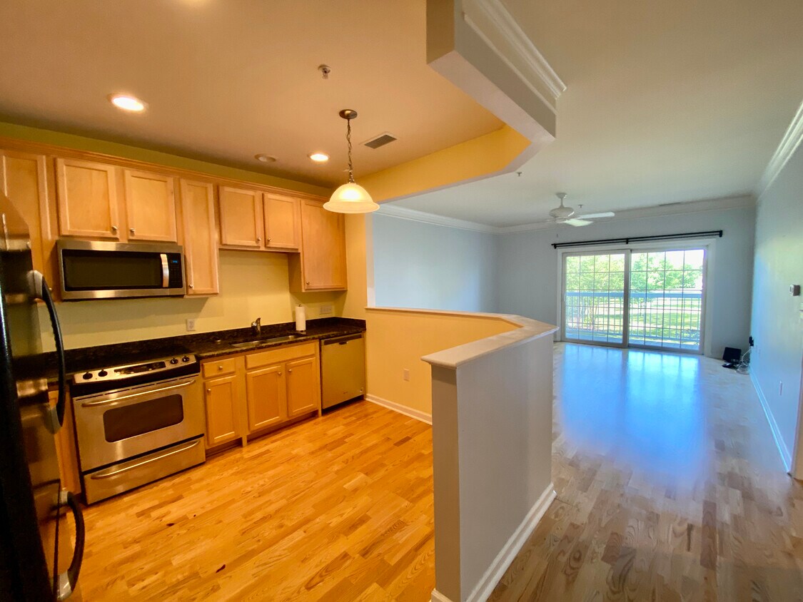 132 Clocktower Dr Unit 4210, Waltham, MA 02452 Condo for Rent in