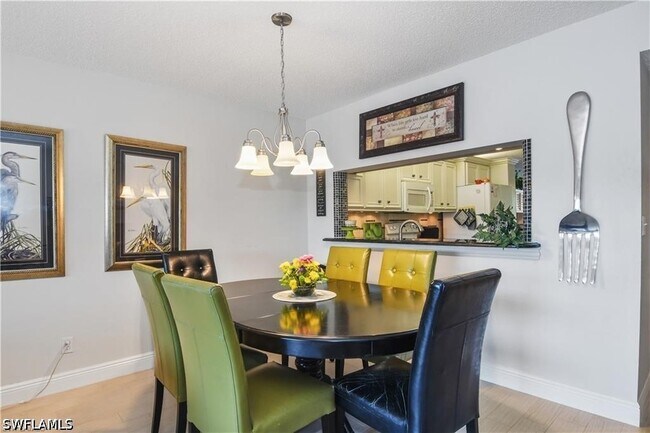 Foto del edificio - 1250 Yesica Ann Cir