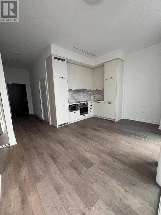 Building Photo - 38 Honeycrisp Cres