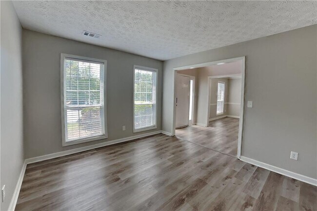 Building Photo - 3710 Auldyn Dr
