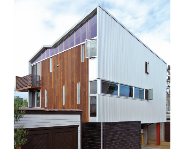Building Photo - 724 Superba Ave