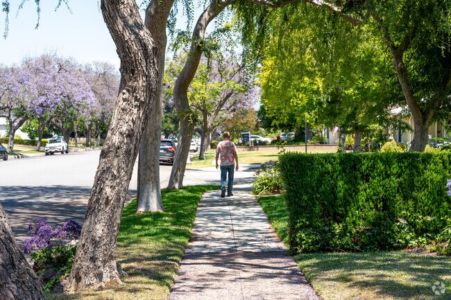 Take a stroll along the shaded sidewalks through the lovely streets of East Pasadena.
