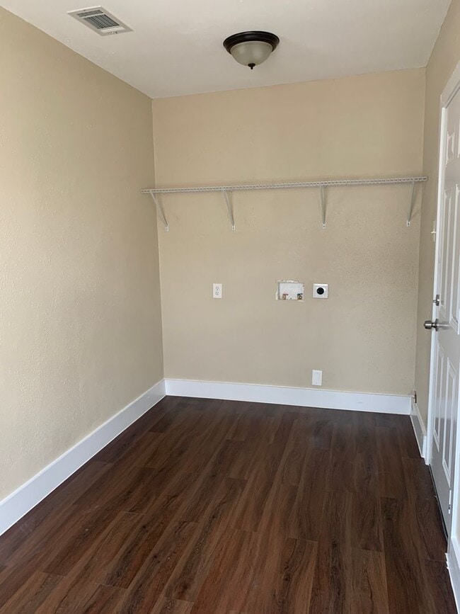 Foto del edificio - Newly remodeled 3bed/1bath in Hempstead,TX