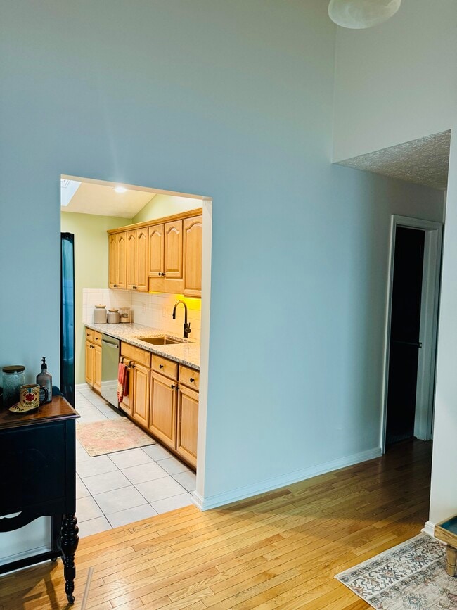 Building Photo - 288 Millside Dr