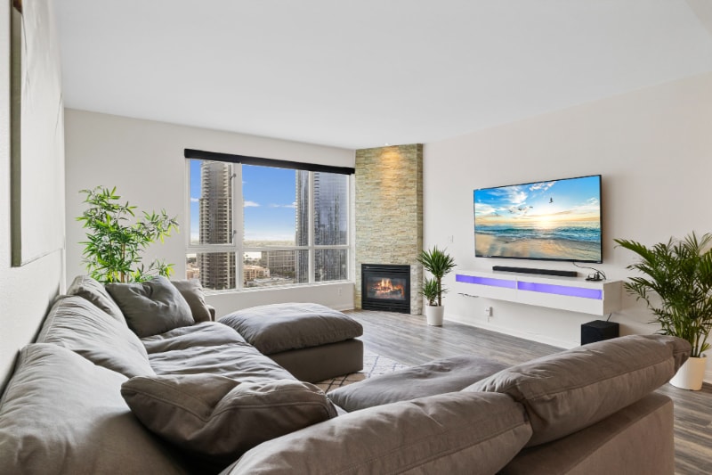 Primary Photo - 1240 India St