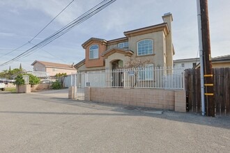 Building Photo - 8287 Lampson Ave