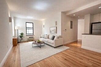 Building Photo - 101 E 116th St