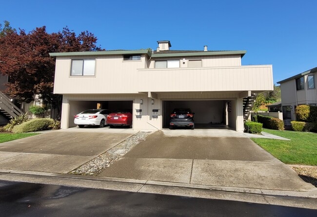 Building Photo - 90 Dockside Cir