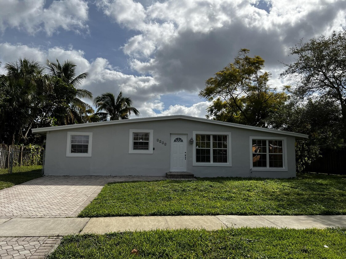 Foto principal - 1312 NW 58th Terrace