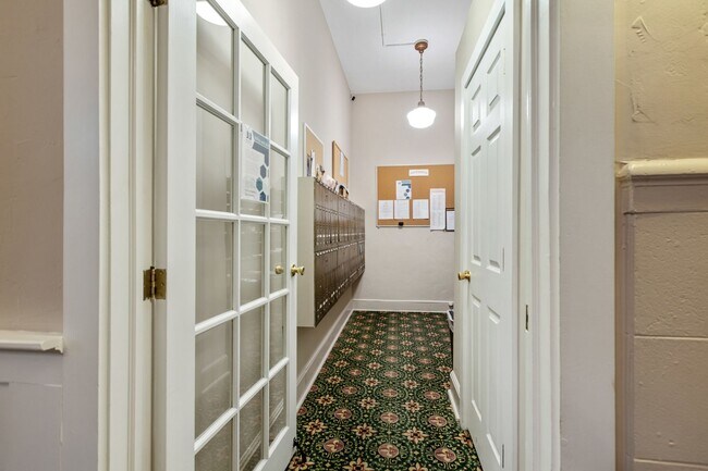 Foto del edificio - Charming Trolley Square Unit