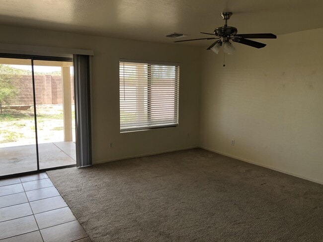 Foto del edificio - 24752 N Good Pasture Ln