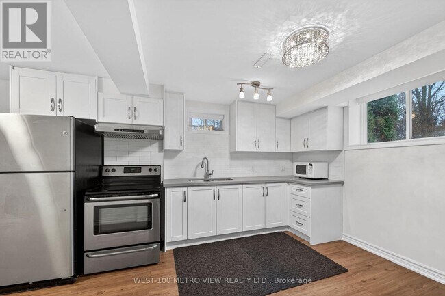 Photo du bâtiment - 3139 Dover Crescent