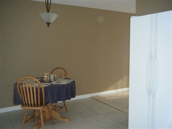 Building Photo - 5556 Viking Dr