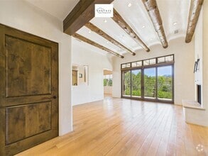 Building Photo - 258 Las Colinas Dr
