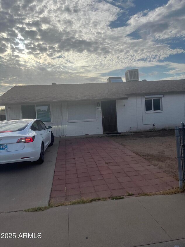 Foto principal - 3605 S Cutler Dr