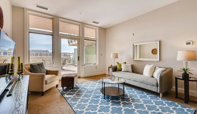 Building Photo - 7220 W Bonfils Pl
