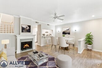 Building Photo - 33 Silverwind