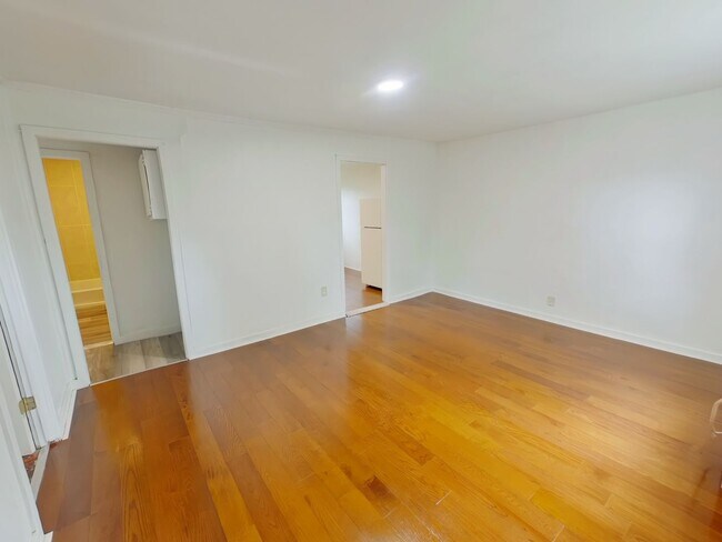 Foto del edificio - 3185 S Davidson St