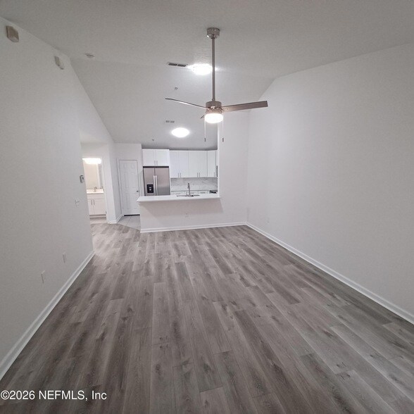 Foto del edificio - 575 Oakleaf Plantation Pkwy