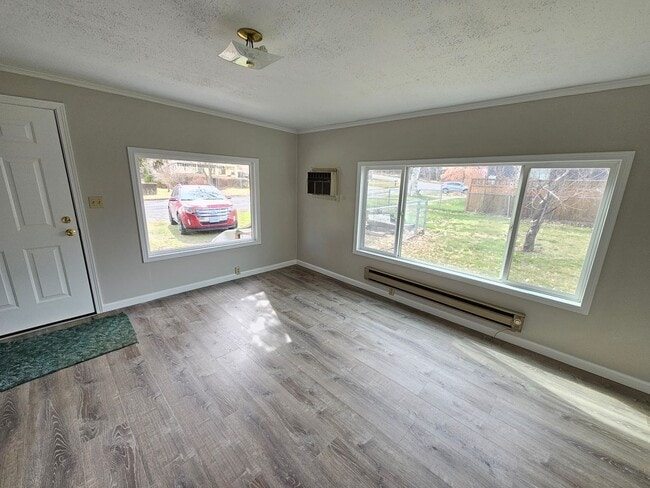Building Photo - 1207 M Ave