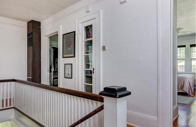 Building Photo - 20 Chiles Ave
