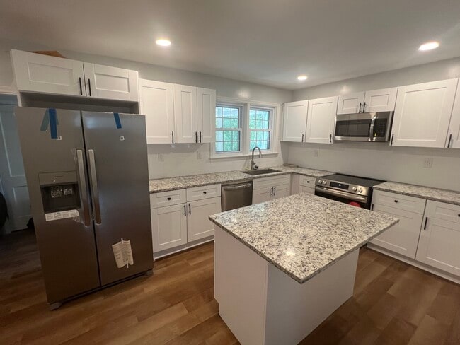 Building Photo - 3333 Gilmer Ave